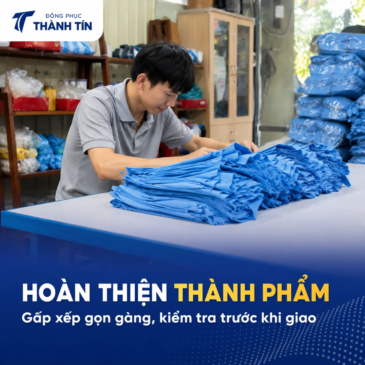 Khu vực tư vấn và chuẩn bị mẫu đồng phục