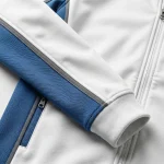Áo khoác gió đồng phục trắng phối xanh navy Thành Tín - ảnh cận tay áo