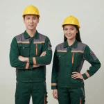 Đồng phục bảo hộ xanh rêu phối cam phản quang Thành Tín - ảnh người mẫu nam nữ mặc đồng phục bảo hộ