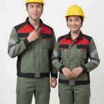 Đồng phục bảo hộ xanh rêu phối đỏ đen Thành Tín - ảnh người mẫu nam nữ mặc đồng phục bảo hộ